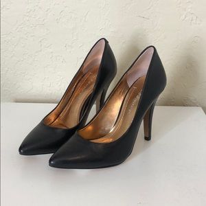 BCBG Classic Black Heel - Size 5 - NEVER WORN
